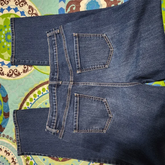 Gloria Vanderbilt Blue Straight Leg Jeans - Picture 5 of 7